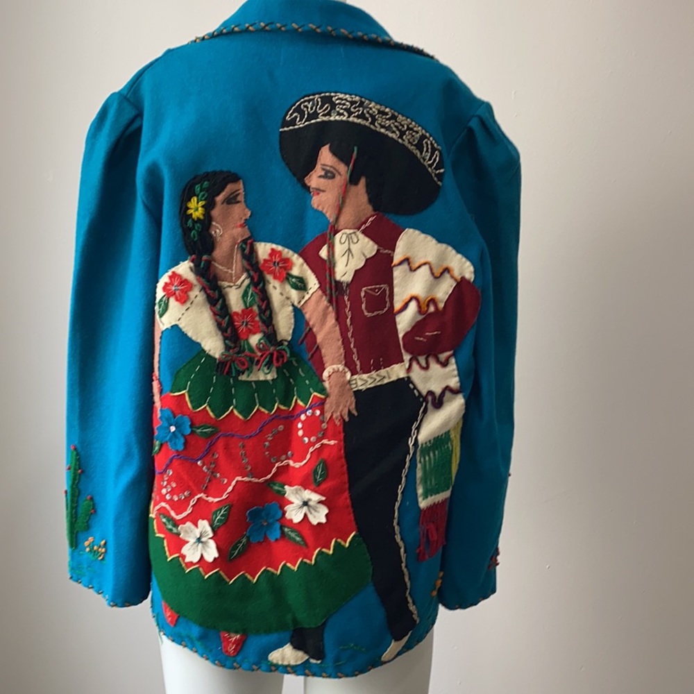 Gorgeous Embroidered Vintage Blazer!